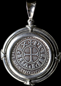 14k Yellow Gold 100/% Sicilian Pendant 24mm x 19.5mm